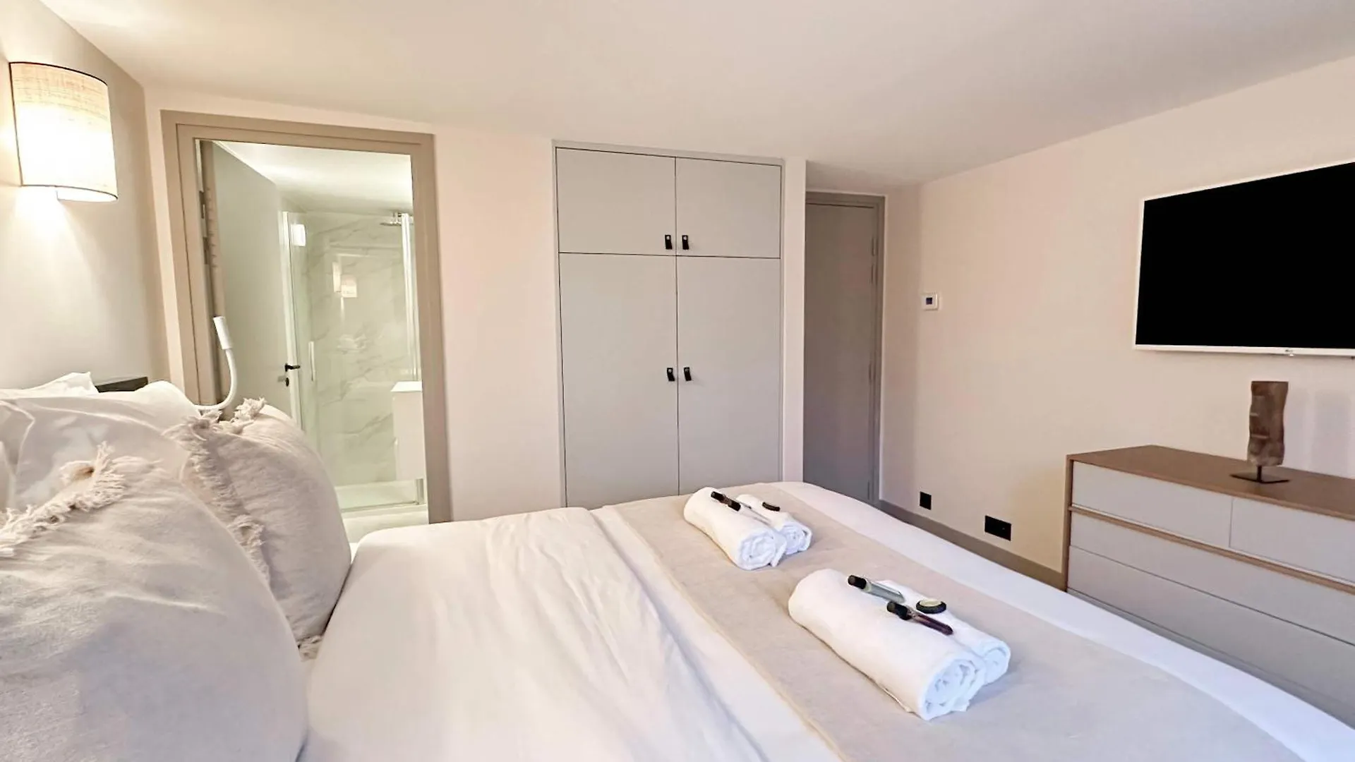 Apartment Luxurious Family Rental Near Luxembourg Paris France