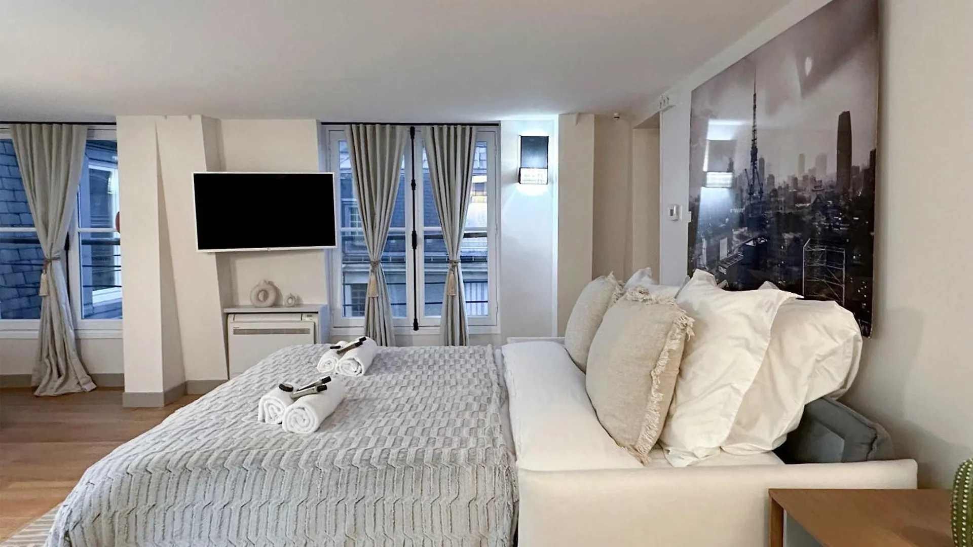 Luxurious Family Rental Near Luxembourg Paris Apartment
